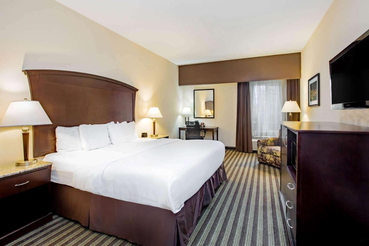 Hotel La Quinta By Wyndham Fowler Extérieur photo